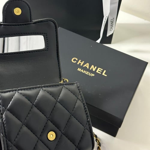 شنطة شانيل شامل البوكس والكرت شامل الكيس القماشي