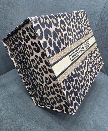 بوكس فارغ ديور تايقر