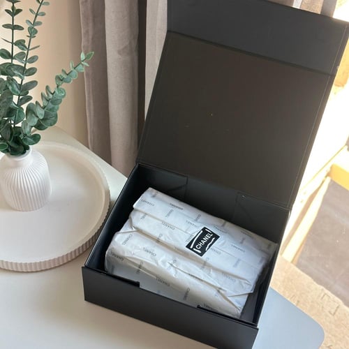 شنطة شانيل ابيض شامل الكيس القماشي و البوكس