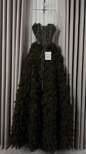 فستان بدايه