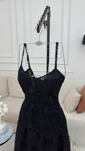فستان سهرات اسود حصري مديل MA730