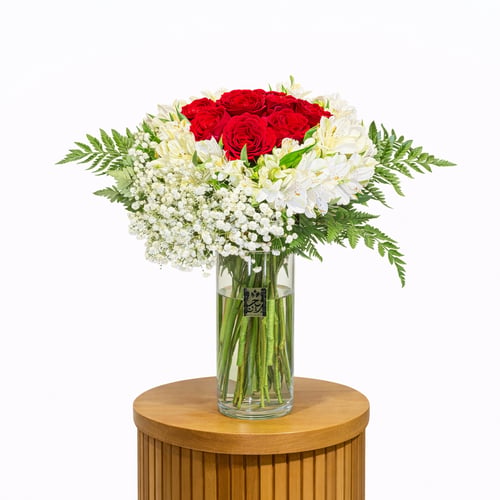 Taj Al-Hob vase