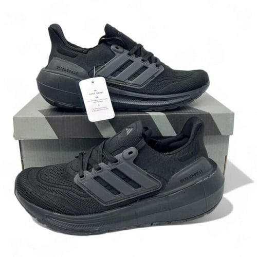 كاجوال اديداس الترابوست