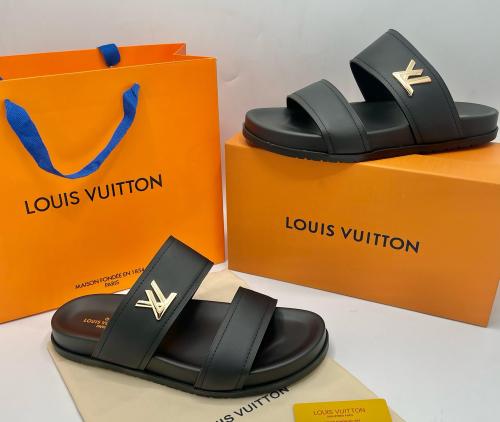 Louis Vuitton نعال