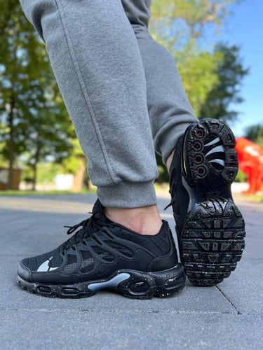 نايك اير ماكس بلس Nike Air Max