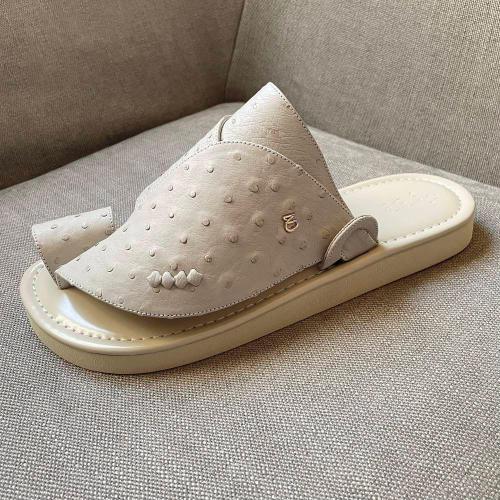 حذاء رجالي وطني