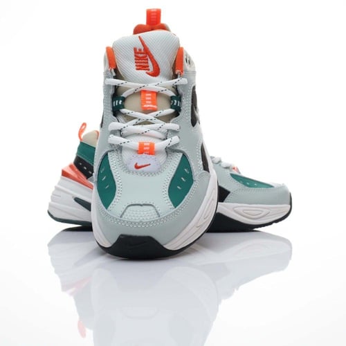 ان توكي من نايكي Nike Tekno