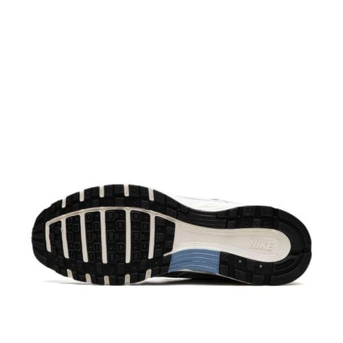 حذاء نايك p-6000