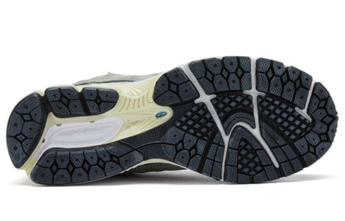 نيو بلانس new balance