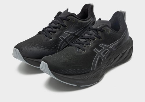 أسيكس نوفابلاستASICS Novablast 4