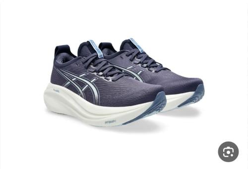 ASICS Nova blast