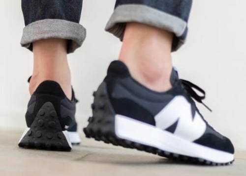 نيو بلانس new balance