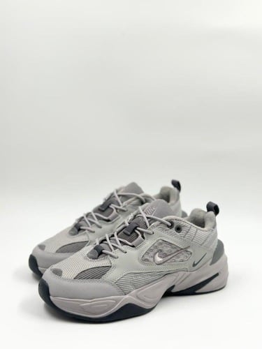 ان توكي من نايكي Nike Tekno