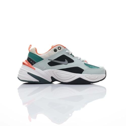 ان توكي من نايكي Nike Tekno