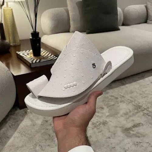 حذاء رجالي وطني