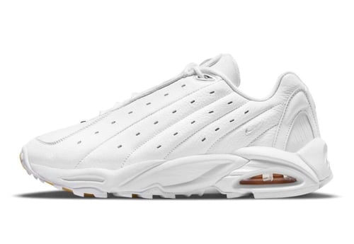 حذاء نايكي هوت ستيب اير تيرا نوكتا للرجال