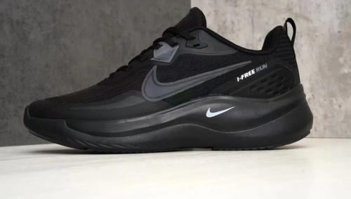 حذاء جري من نايكي اير زوم