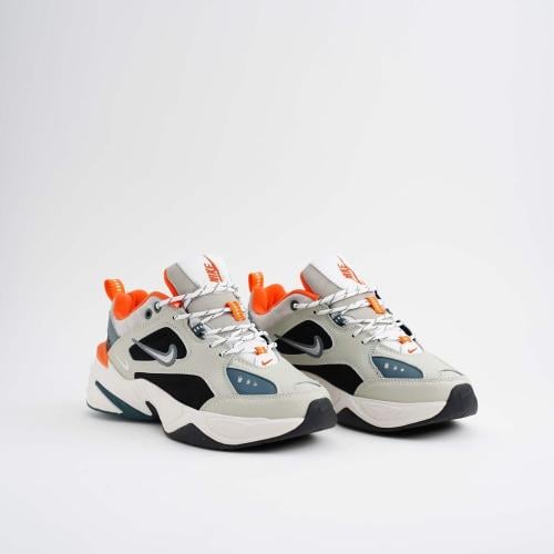 ان توكي من نايكي Nike Tekno