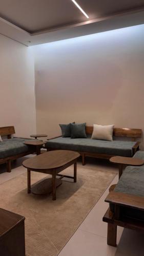 Two-meter chair / 80 with the cover and cushions