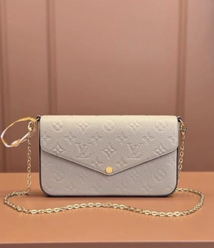 لوي فيتون POCHETTE FÉLICIE مقاس 21cm
