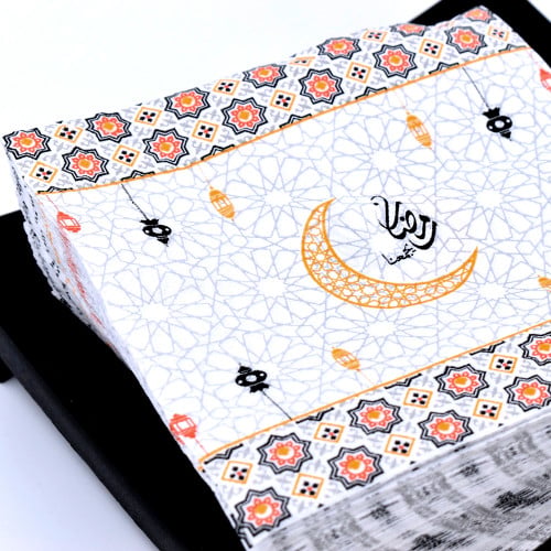 مناديل سفرة طعام ملونه بنقش رمضاني مع عبارة رمضان...