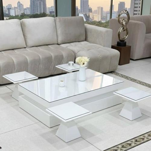Floor sitting room table