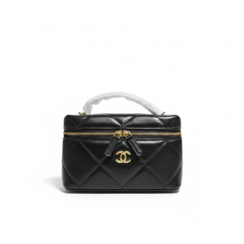 Luxury Chanel crossbody bag – classic design with black color