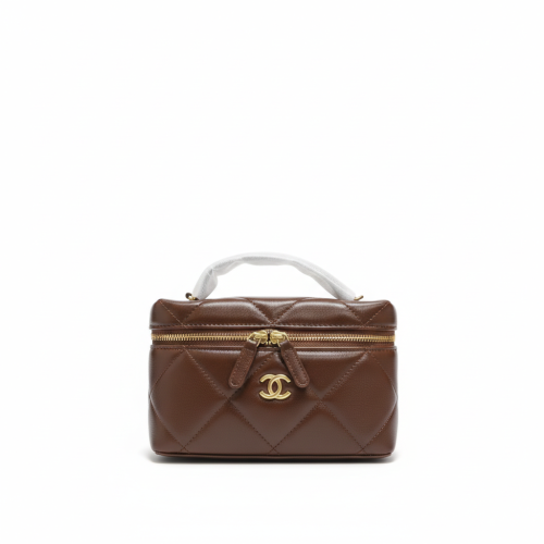 Luxury Chanel crossbody bag – classic design padded pink color