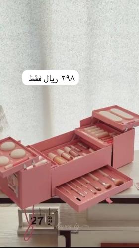 بوكس مكياج من ريل بيوتي
