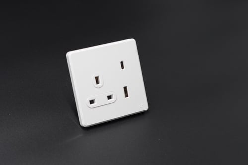 بيانو ابيض فيش + USB TYPE C