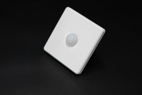 بيانو ابيض حساس حركه برل ST-SS