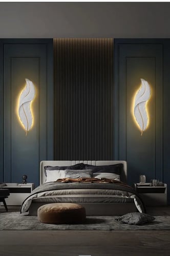 ابليك ريشه جداري ابيض مقاس وسط