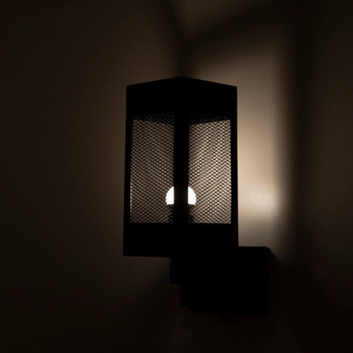 اضاءه داخليه كلاسيكي بهيكل حديدي أسود لامع مشبك