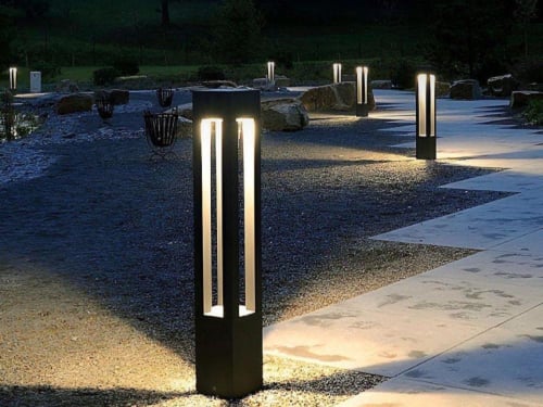 كشاف عامود للحدائق