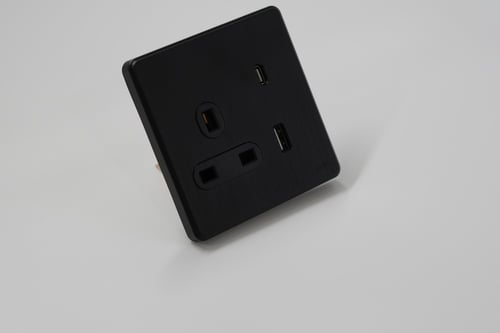 بيانو اسود فيش + USB TYPEC