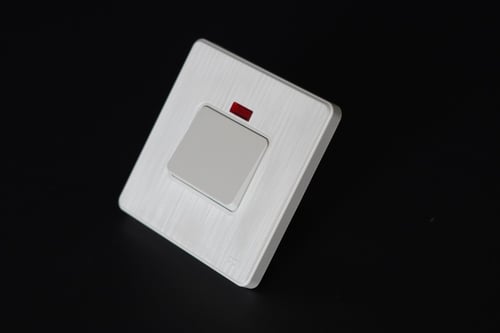 بيانو لولي مفتاح مكيف 7*7 برل ST-45A