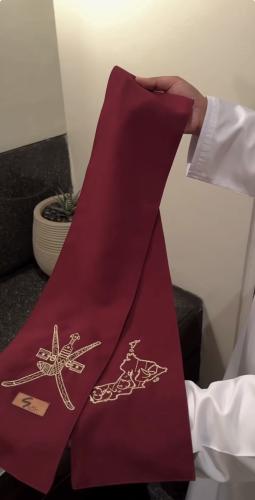 وشاح اليوم الوطني العماني