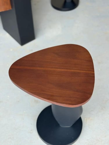 طقم طاولات جوز دائري 5 قطع لون اسود