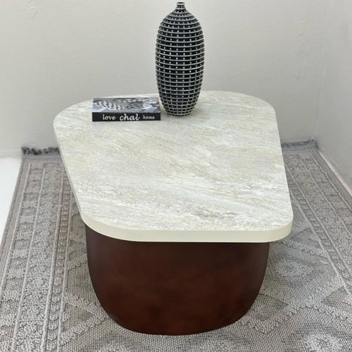 طاولة قهوة سطح بديل حجر ملمس خشن قاعده حديد لون بن...