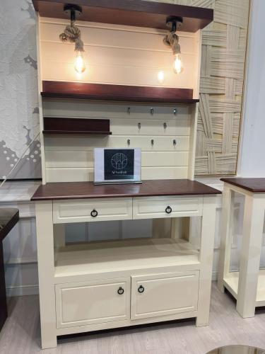 بوفيه مع لمبات اناره