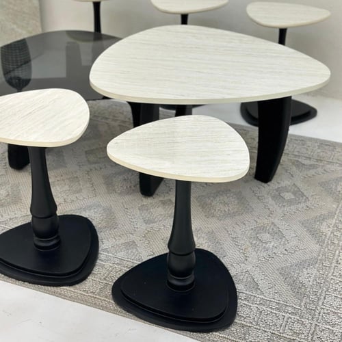 طقم طاولات مثلثات 8 قطع لون اسود