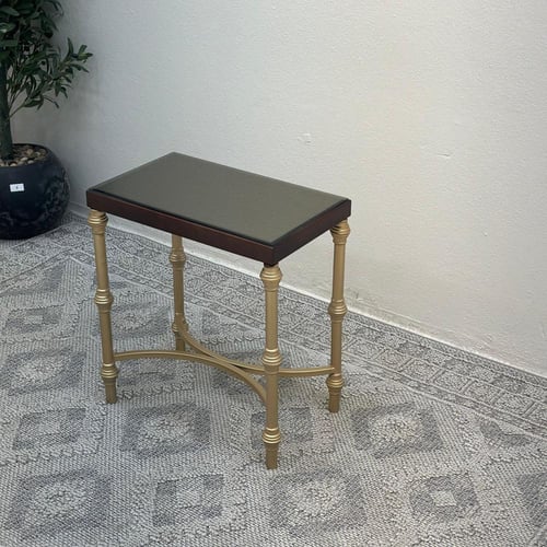 طاولة خدمة سطح مرايا قاعده حديد لون ذهبي