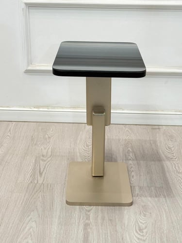 طاولة خدمة سطح مرايا قاعده خشب لون مكس