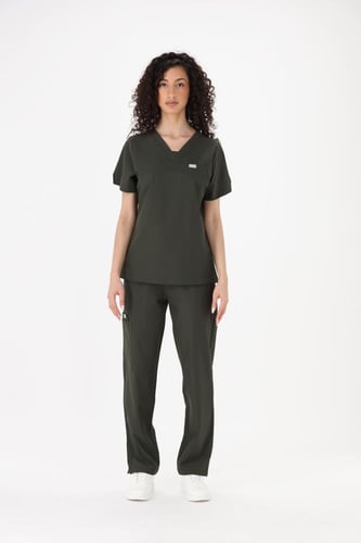 تيشيرت سكراب طبي نسائي كلاسيك لون زيتي غامق