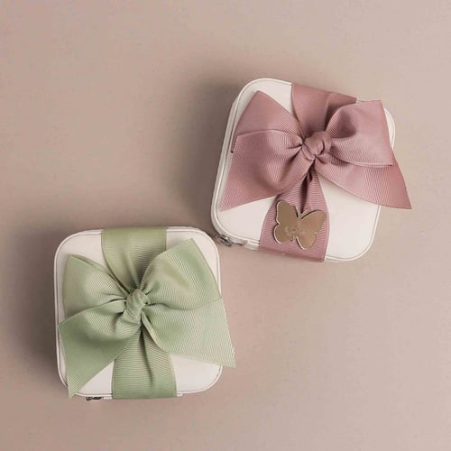 توزيعات شنطة اكسسوارات