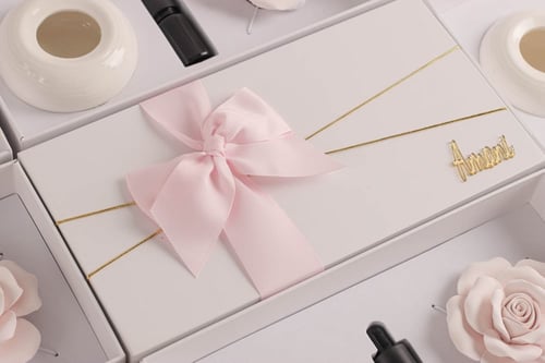 فواحة عطرية من السيراميك بشكل وردة