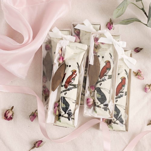 توزيعات قهوة سعودية وكسرة عود