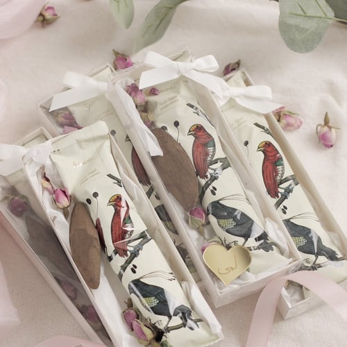 توزيعات قهوة سعودية وكسرة عود