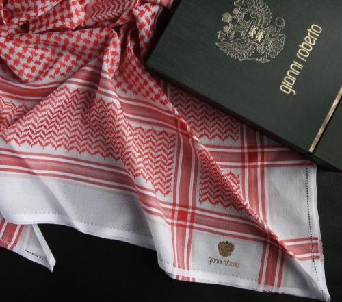 شماغ جياني روبرتو الإيطالي