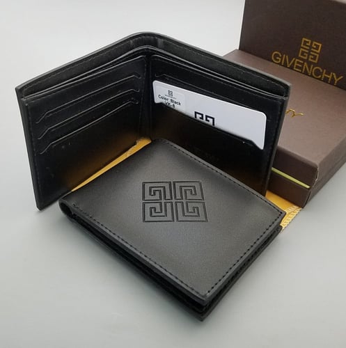 بوك جيفنشي"2022